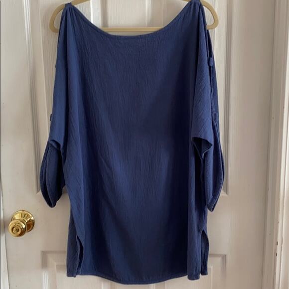 Soft Surroundings Medium blue top - Picture 4 of 6